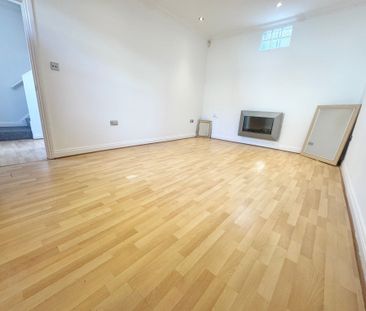 Seamoor Road, Bournemouth - Photo 1