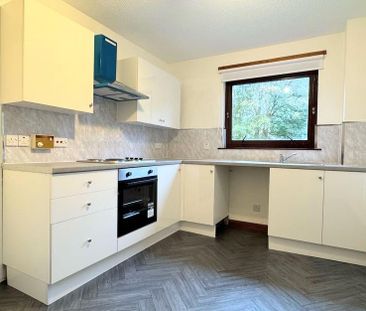 2 bedroom flat to rent - Photo 6