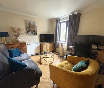 Cotts Wood Drive, Guildford - 1 bedroomProperty for lettings - Seym... - Photo 1