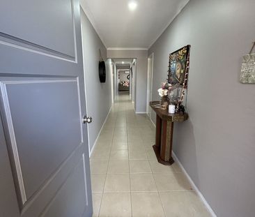 9 Kooyong Way, Craigieburn, VIC 3064 - Photo 2