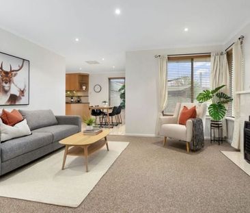 544 Colleen Place, Lavington - Photo 1