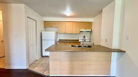 For Lease - 94 Aspen Springs Drive Unit# 209, Clarington, Ontario - Photo 5