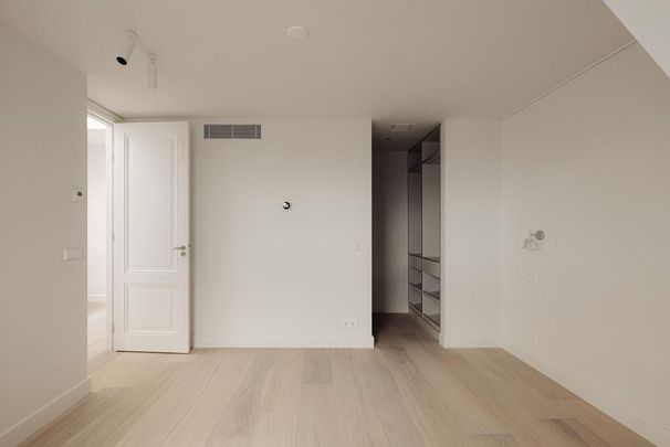 Appartement te huur: Johannes Verhulststraat 159-E 1075 GW Amsterdam - Photo 1