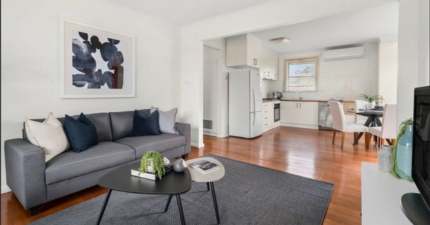 Neat & Tidy 3 Bedroom Home! - Photo 1
