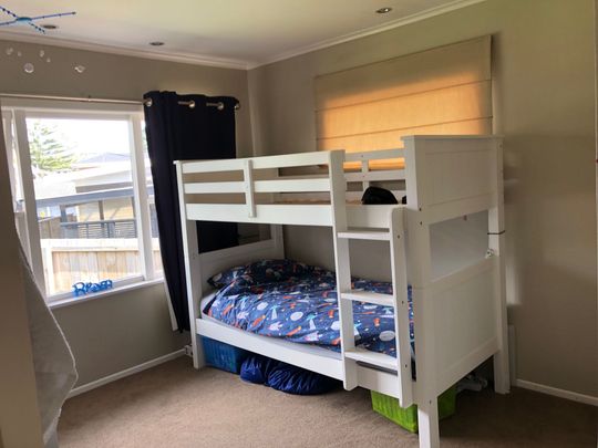 Perfect 3 Bedroom Family Home - Photo 1