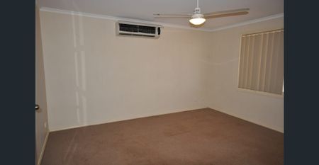 Comfortable 3x1 Close to Shops, Schools & Local Amenities - Photo 3