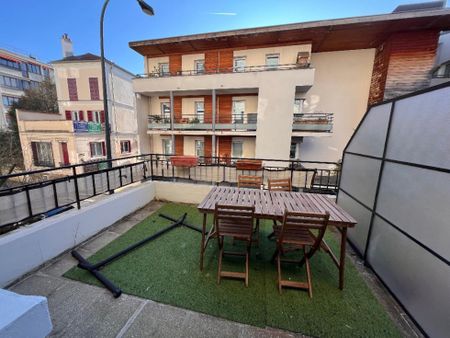 LOCATION - FONTENAY SOUS BOIS - APPARTEMENT 2 PIECES AVEC TERRASSE ET BALCON - Photo 2
