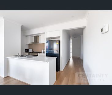31 Hamish Road, Darley, Vic 3340 - Photo 2