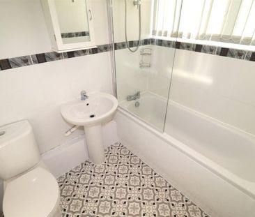 2 BED Flat To rent - Photo 4