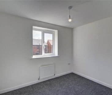 3 bedroom semi-detached house to rent - Photo 4