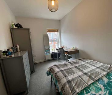 Bed - Bills Inclusive - Severn Street, LN1 - Photo 3