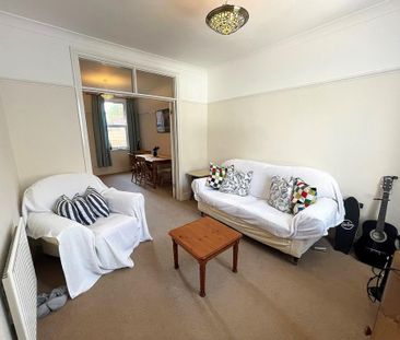 3 bedroom terraced house to rent - Photo 6