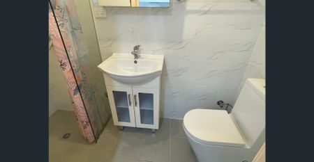 Granny flat apartment $670 per wk + $50 per wk for utility & internet - Photo 5