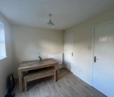 2 bedroom terraced house to rent - Photo 4