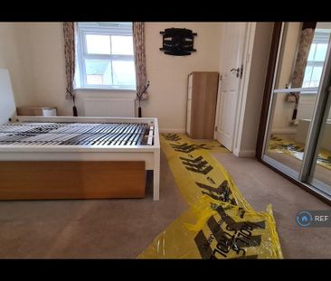 3 bedroom semi-detached house to rent - Photo 5