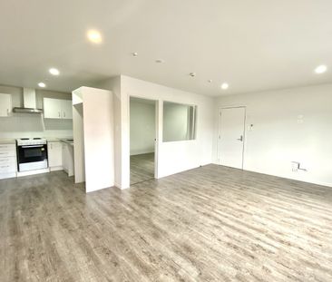 Unit 1, 78A Rosebank Road, Avondale, Auckland - Photo 4