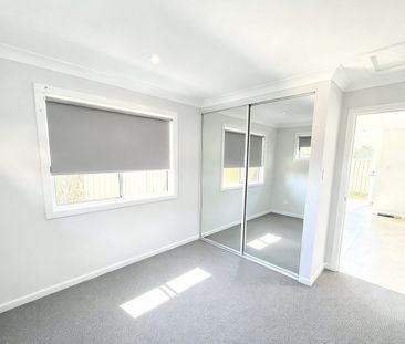 BRAND NEW PRIVATE GRANNY FLAT! - Photo 2