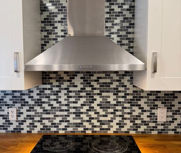 For Lease - 49 Sanford Street, Barrie, Ontario - Photo 3