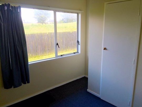 Papatoetoe Central 2 bedroom unit with parking - Photo 1