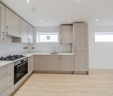 2 Bed Flat, West Hill, CR2 - Photo 6