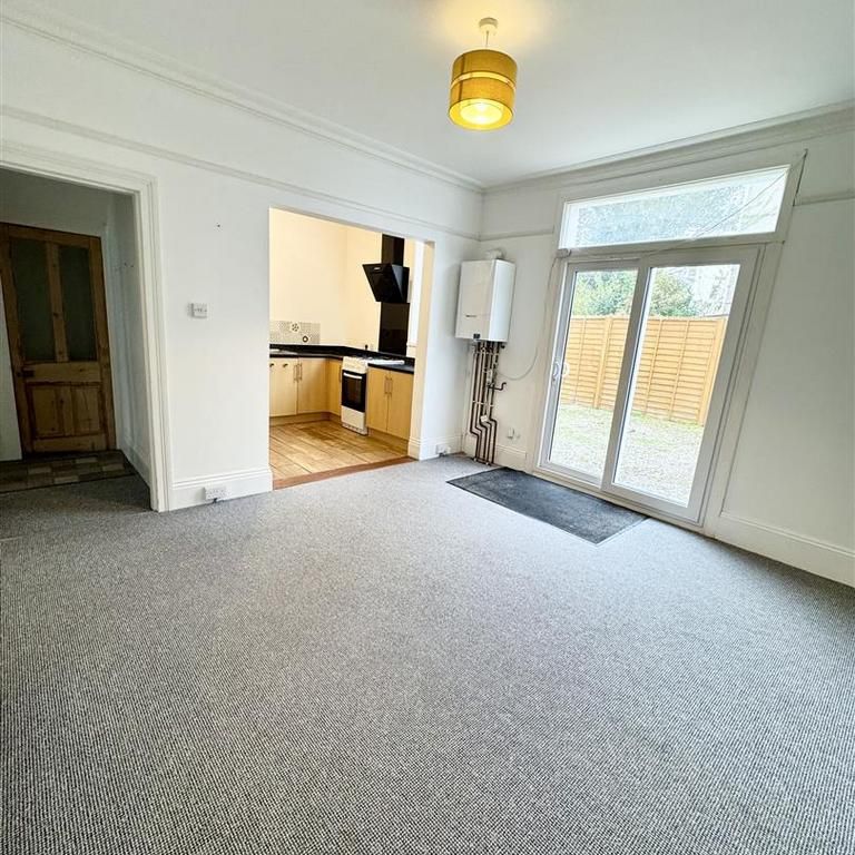 3 bedroom terraced house to rent - Photo 1