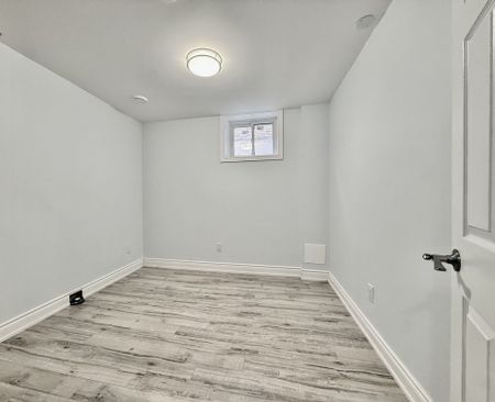 For Lease - 120 Royal Palm Drive, Brampton, Ontario - Photo 3