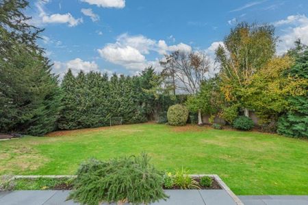 5 bedroom detached house to rent - Photo 3