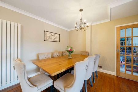 Fletcher Road, Ottershaw, Surrey, KT16 - Photo 4