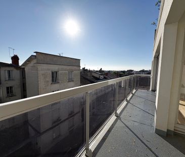Location Appartement 4 pièces 116m² BORDEAUX 33000 - Photo 5