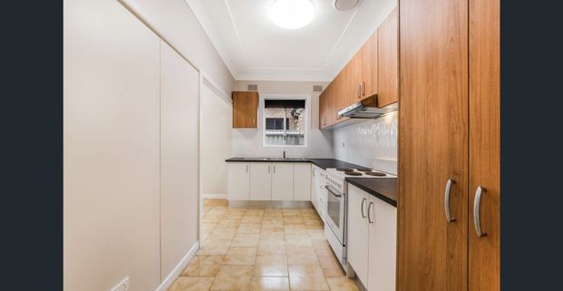 Neat & Tidy 2 Bedroom Home - Photo 1