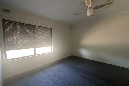 19 Pix Road, Davoren Park. - Photo 5