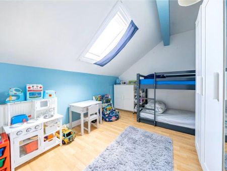 4 bedroom terraced house to rent - Photo 5