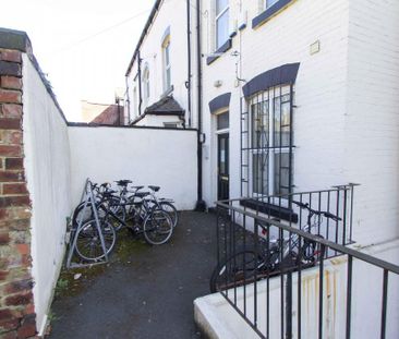 1 bedroom flat to rent - Photo 6