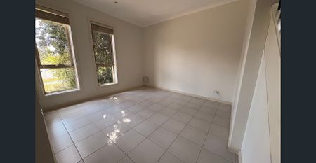 Cozy Hillside Townhouse! - Photo 5