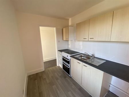 1 Bedroom Flat - Photo 5