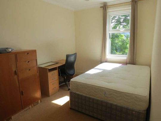 Bedroom Detached House In Winton, BH9 - Photo 1
