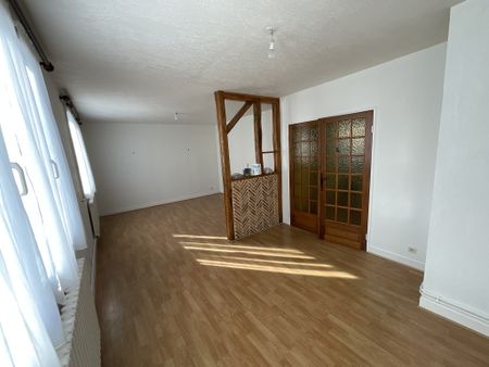 Location Appartement 3 pièces 73m² BOURGES 18000 - Photo 2