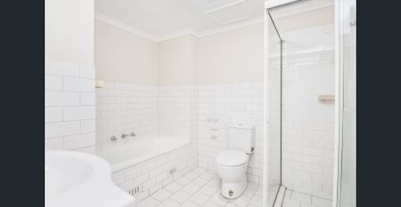 WALK TO WESTMEAD STATION/WELL PRICED & WELL LOCATED! - Photo 5