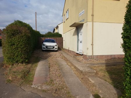 Kirkwall Crescent, Thurnby Lodge, LE5 - Photo 4