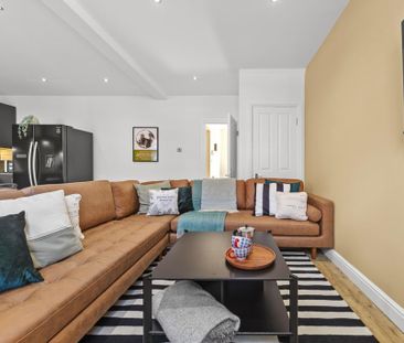 7 bedroom terraced house to rent - Photo 2