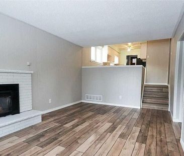 For Lease - 323 Centre Street, Shelburne, Ontario - Photo 2