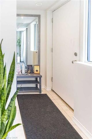 For Lease - 7 Applewood Lane Unit# 216, Toronto, Ontario - Photo 5