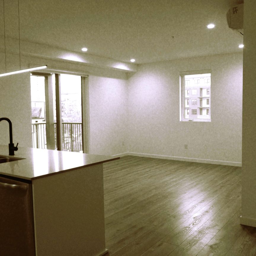 2bed 2bath Condo; Cawston – Available Now - Photo 1