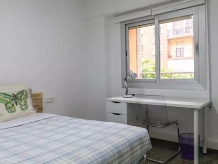 Calle Explorador Andrés, Valencia, Valencian Community 46022 - Photo 3