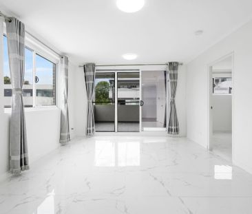 Bright and Stylish Home With Lifestyle Appeal - Photo 5