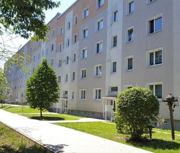 Bezugsfertig + Aufzug! 3-R.-WE m. Balkon in Weißwasser! - Photo 1