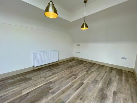 3 bedroom apartment to rent - Photo 3