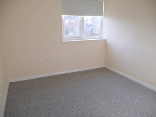 2 bedroom maisonette to rent - Photo 1