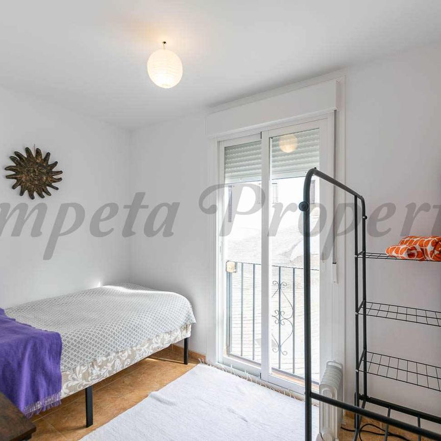 Townhouse in Cómpeta, Inland Andalucia in the mountains - Photo 1