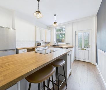 2 bedroom end of terrace house to rent - Photo 6